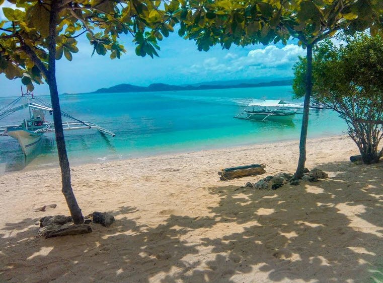 Maniuaya Island, Santa Cruz, Marinduque, Philippines, Philippines